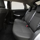 Im Fond ist mehr als genug Beinfreiheit vorhanden.