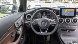 Typisches Mercedes-Cockpit