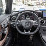 Typisches Mercedes-Cockpit