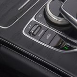 Mit dem Fahrerlebnisschalter stellt man den Mercedes nach Gusto scharf