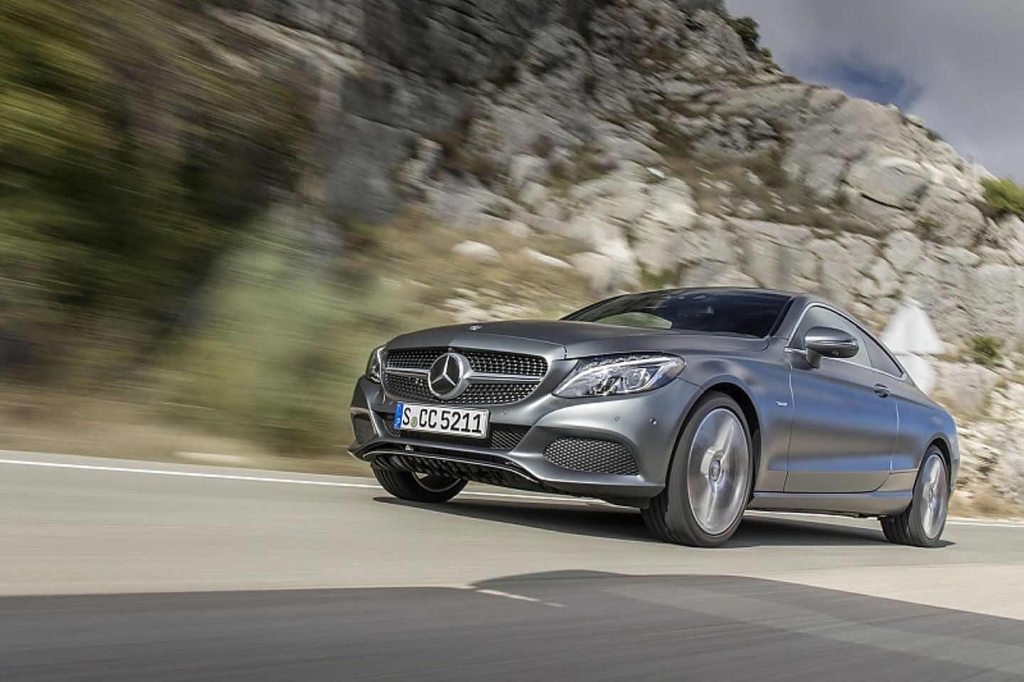 Später wird es beim Mercedes C-KLasse Coupé Allradvarianten geben
