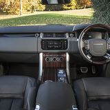 Das Cockpit des Range Rover SV Autobiography.