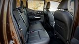 Auch hinten ist das Platzangebot im Nissan NP300 Navara DoubleCab ordentlich