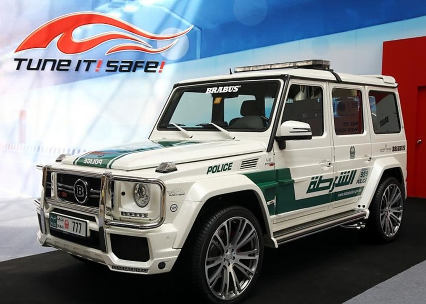 Dubai Police Mercedes G-Klasse von Brabus