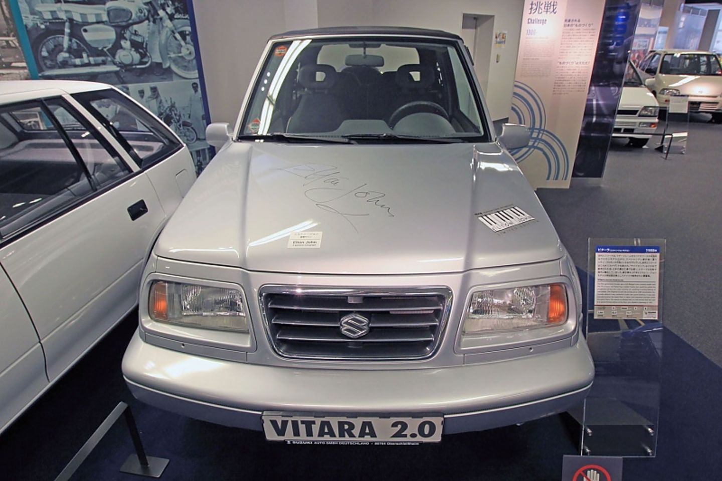 Dieser Suzuki Vitara Elton John Model wurde als limitierte Edition in Deutschland 1997 verkauft.