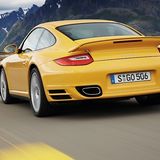 Auch der Porsche Turbo hat einen "breiten Hintern"