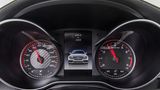 Auf Wunsch kann man das den Mercedes auf 290 km/h freischalten