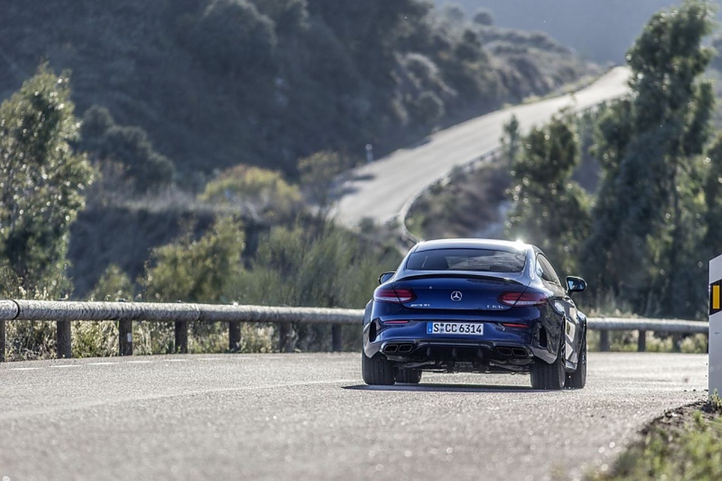 Das Heck lässt den Fahrer nie im Unklaren über seine Absichten