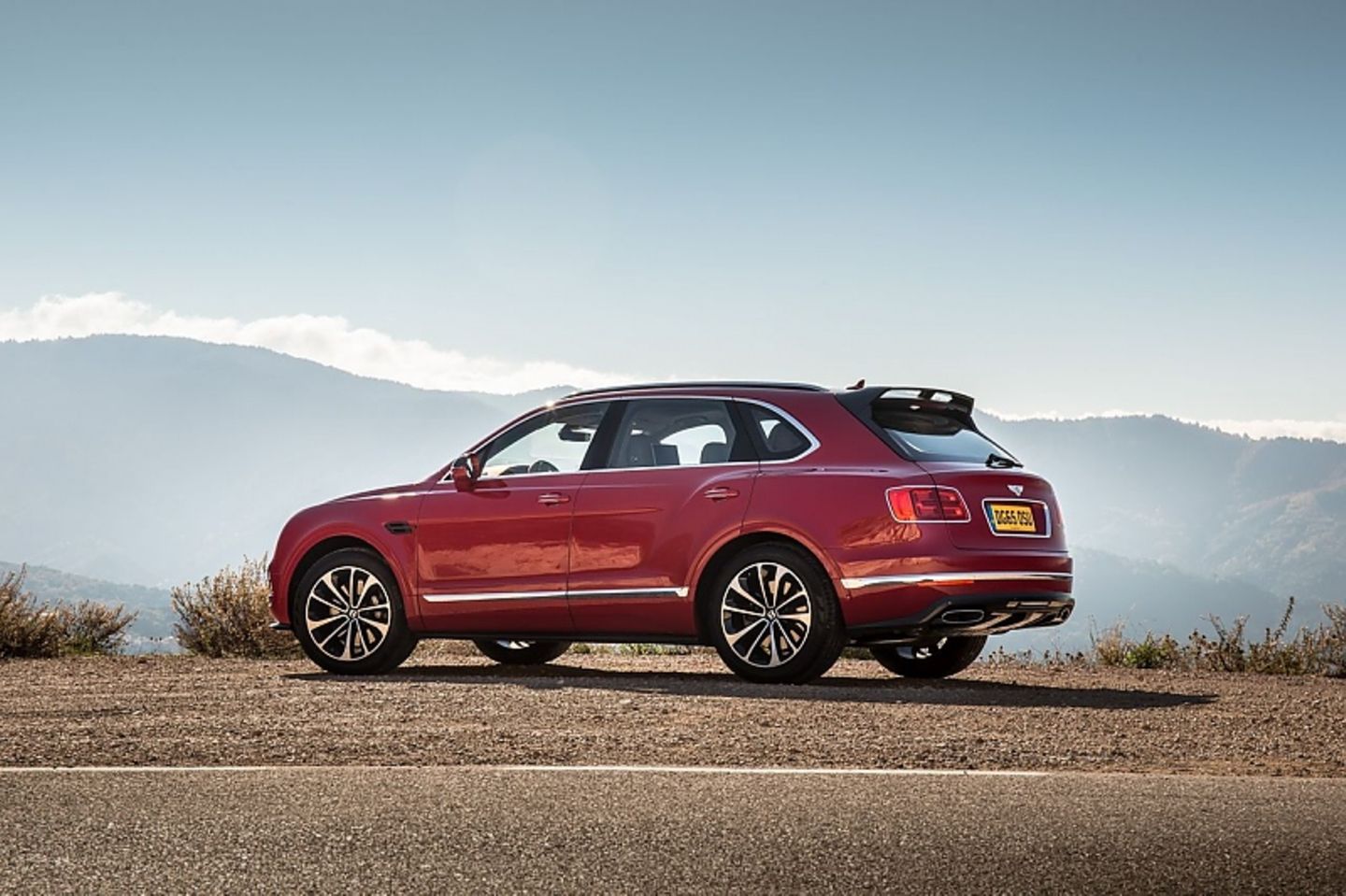 Der Bentayga ist 5,14 Meter lang
