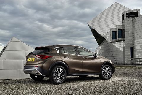 Infiniti QX 30 - ist eng mit dem Mercedes GLA verwandt