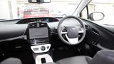 Das Cockpit des Toyota Prius 2016