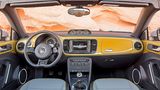 Das Cockpit des VW Beetle Dune.