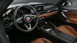 Der Innenraum des Fiat 124 Spider