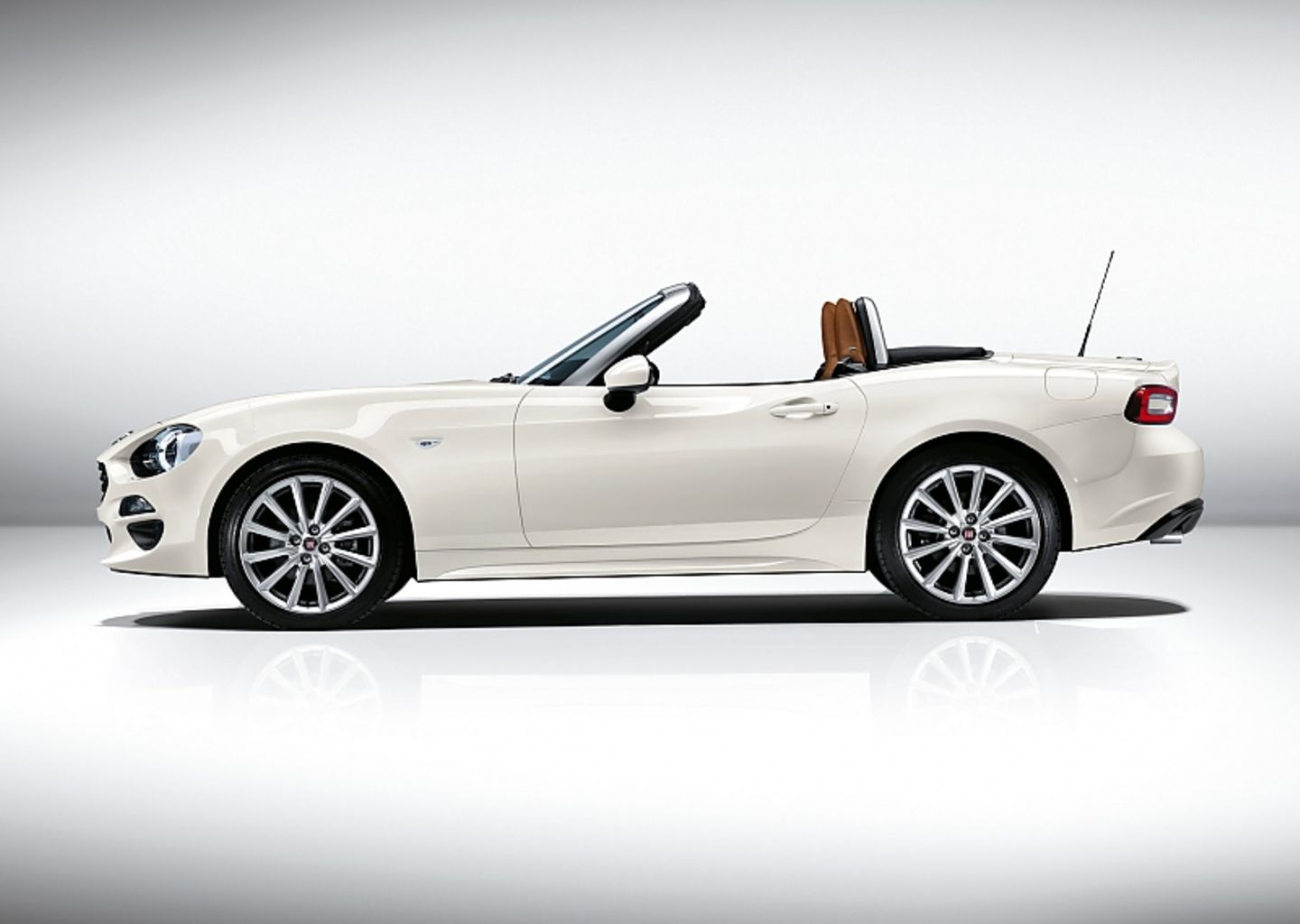 Fiat 124 Spider - flach, klein und leicht