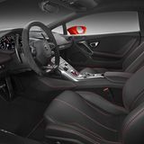 Das Cockpit des Lamborghini Huracan LP 580-2.