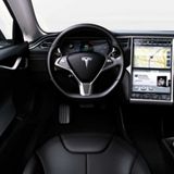 Das Cockpit des Tesla Model S