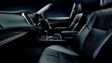 Der Innenraum des Toyota Crown 2016