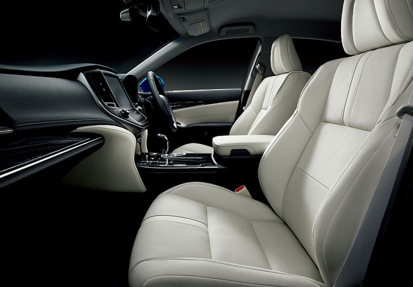 Toyota Crown 2016