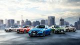 Toyota Crown 2016 - die gesamte Palette