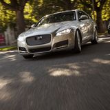 Der Jaguar XF 3.0d kostet mindestens 61.510 Euro
