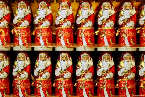 Discounter gegen Markenhersteller: Sind WEihnachtsmänner von Lindt, Milka und Co. besser als die von Aldi oder Lidl?