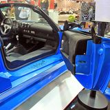 Die Türen und Schweller sind auch neu.