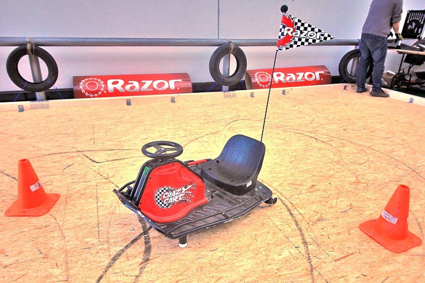 Das Razor Crazy Cart wiegt 25 Kilogramm.