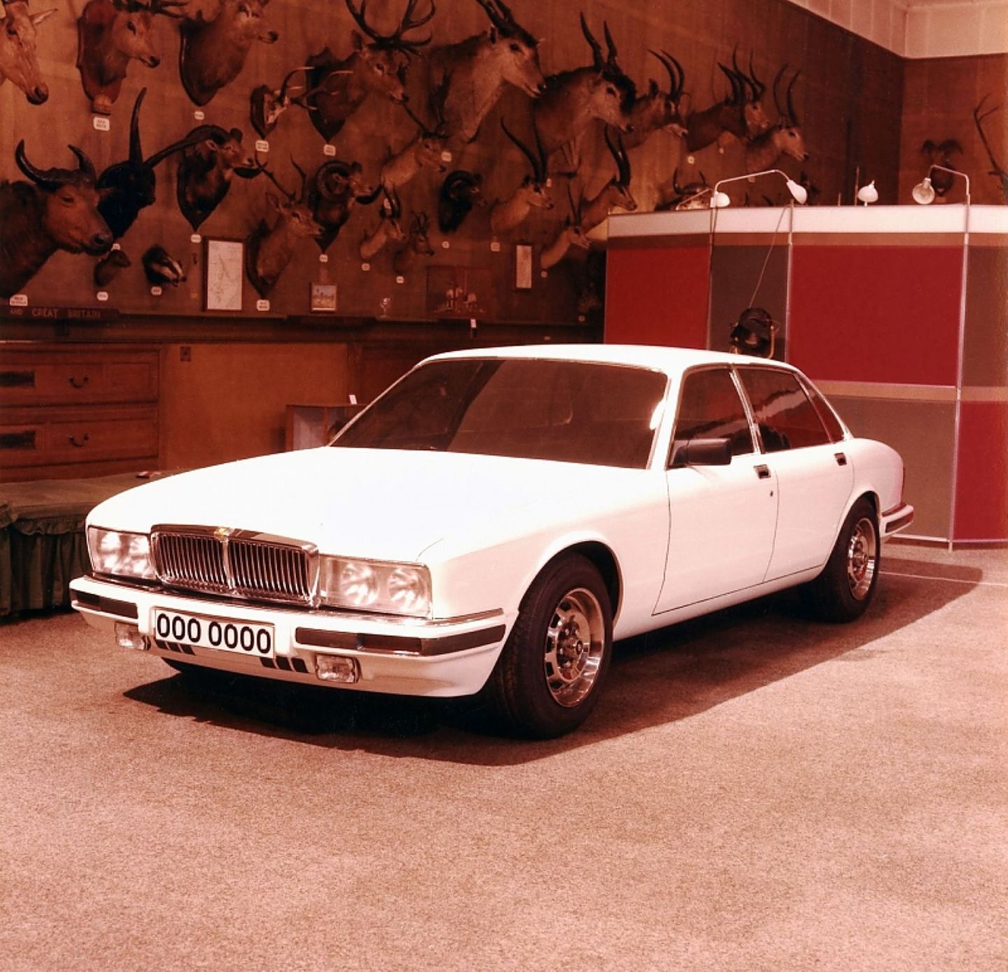 Der Jaguar XJ40 ist bis heute bei der Fan-Gemeinde umstritten