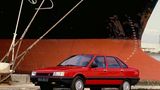 Der Renault 21 kam zunächst als Stufenheck-Version auf den Markt