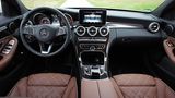 Übersichtlich gegliedertes Cockpit