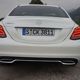 Der Kofferraum lässt sich natürlich auch per Fernbedienung entriegeln