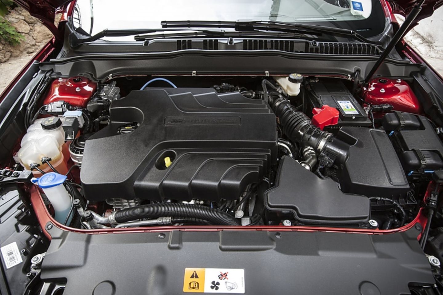 Der 2,0 Liter-Dieselmotor des Ford Mondeo 2.0 TDCi.
