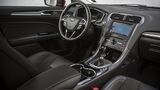 Das Cockpit des Ford Mondeo 2.0 TDCi.