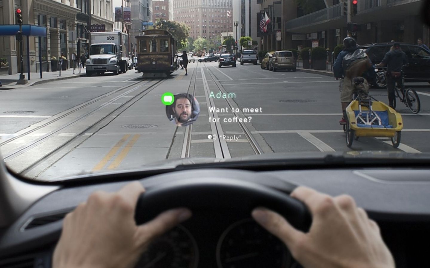 Das Navdy Head Up Display projiziert die Daten direkt vor den Fahrer