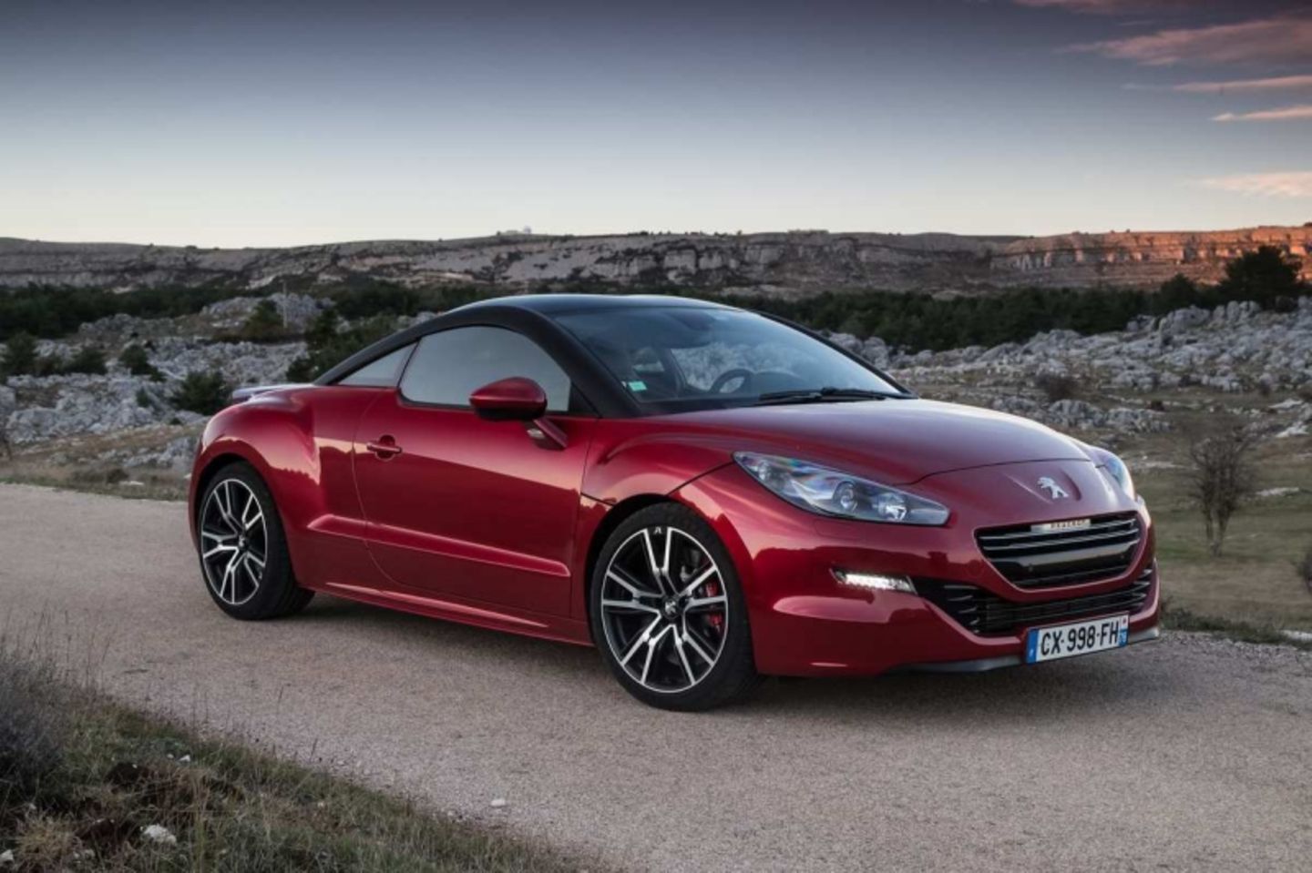 Bis zu 270 PS stark: der Peugeot RCZ R wird eingestellt.
