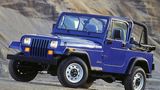 Der erste Jeep Wrangler hatte quadratische Scheinwerfer. Ein Mißgriff
