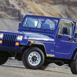 Der erste Jeep Wrangler hatte quadratische Scheinwerfer. Ein Mißgriff