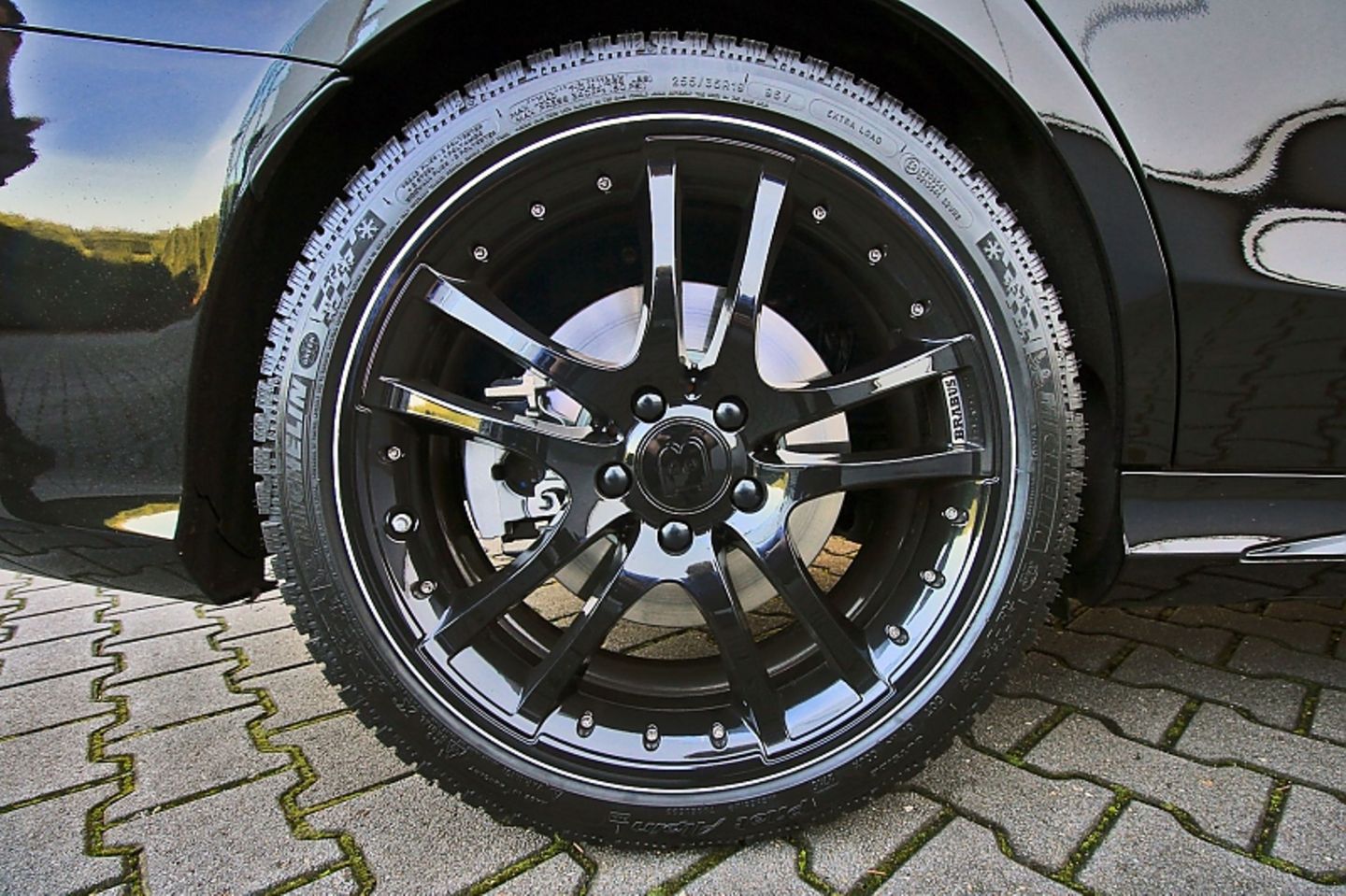 Die Räder sind auch von Brabus.