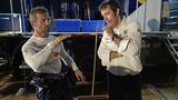 Sebastien Loeb und Peugeot Sport-Chef Bruno Famin bei der Einsatzbesprechung.