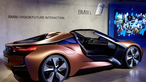 BMW i8 Spyder auf der CES 2016 - leicht verändert zur Peking Motorshow 2012