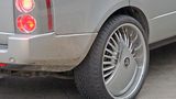 Verrückte Autofahrer gibt es hier natürlich auch.