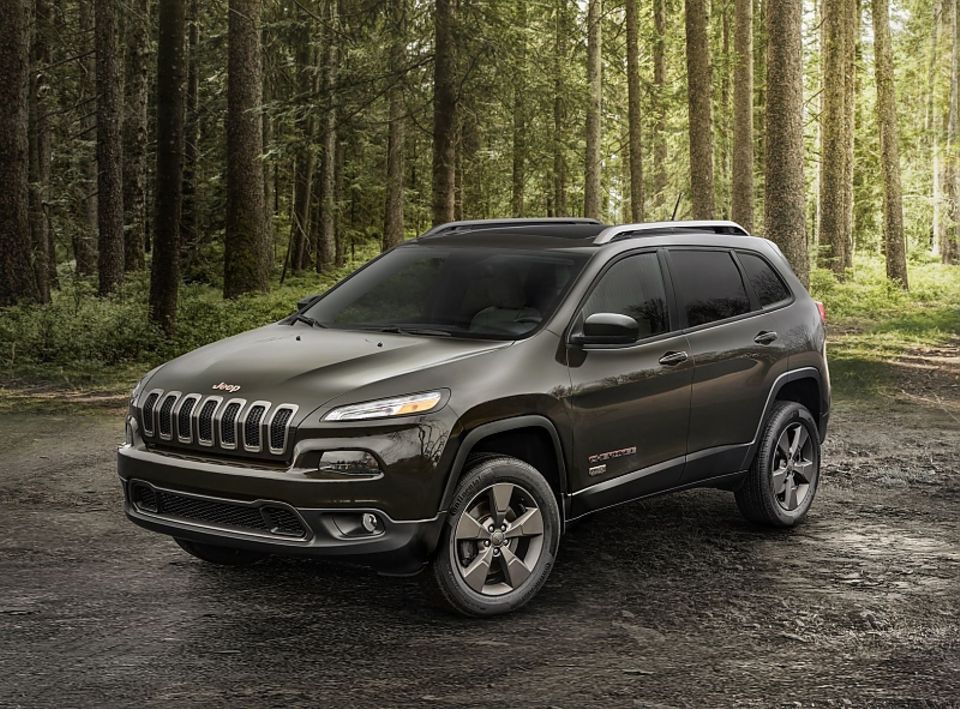Jeep Cherokee 75 Anniversary Special Edition (101)