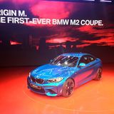 BMW M2 mit 370 PS und dicken Backen