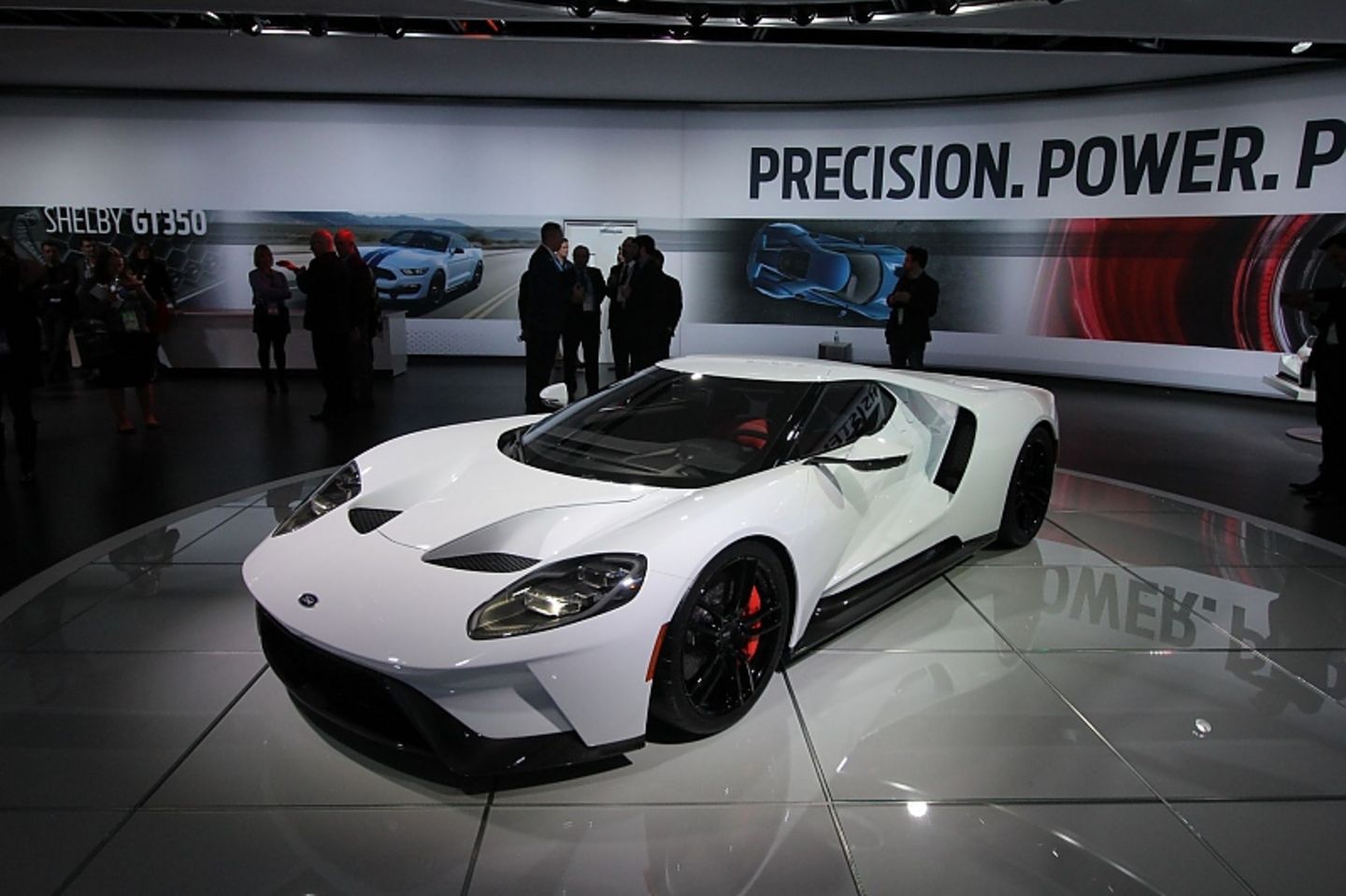 Ford GT - erstmals mit Interieur