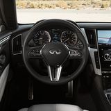 Der Infiniti Q60 ist 4,68 Meter lang.