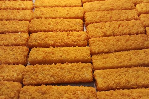 Fischstäbchen im Test: Können die Aldi-Produkte mit Iglo mithalten?