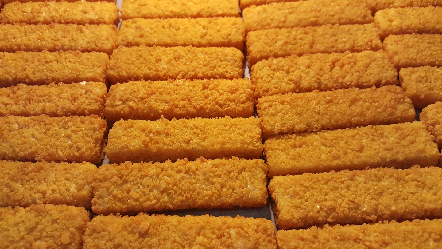 Fischstäbchen im Test: Können die Aldi-Produkte mit Iglo mithalten?