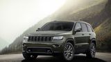 Der Jeep Grand Cherokee 75 Anniversary Special Edition rollt auf bis zu 20 Zoll großen Rädern vor.