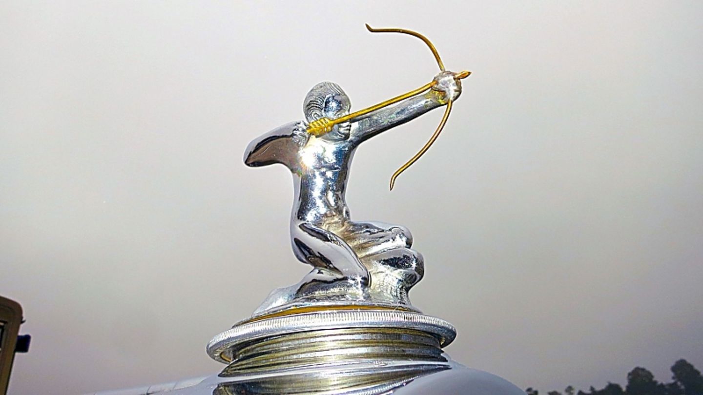 Pierce Arrow