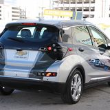 Chevrolet Bolt EV Fahrt - hier noch als Prototyp leicht getarnt